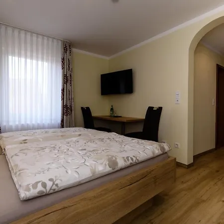 Deutsches Haus 3* Aerzen