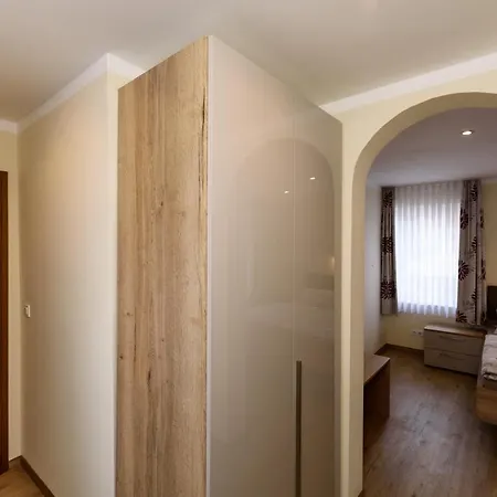 Deutsches Haus Guest house Aerzen