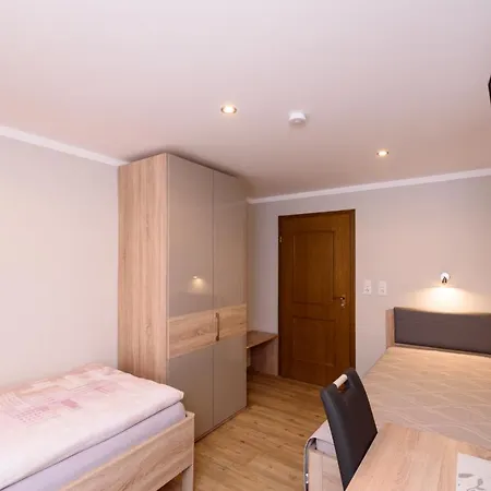 Deutsches Haus Guest house
